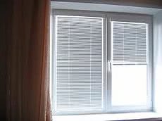 Двустворчатое металлопластиковое окно в кирпичный дом - 1500х1800 мм REHAU Euro 60